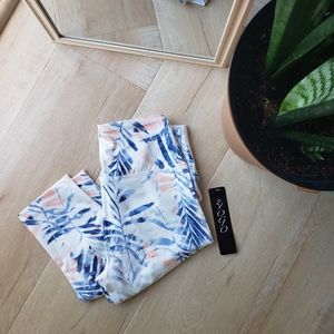 🌟NWT🌟 Vogo Cropped Yoga Pants